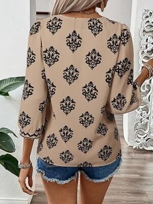 71bZXhgkdeL._AC_SY445_.jpg SHEWIN Women's Casual V Neck Floral Blouse